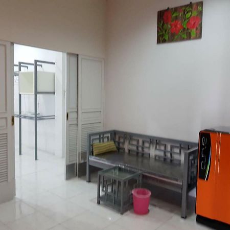 Auberge de jeunesse Buorana à Chonburi Extérieur photo