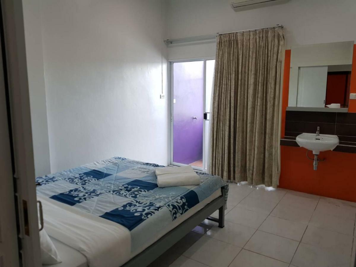 Auberge de jeunesse Buorana à Chonburi Extérieur photo