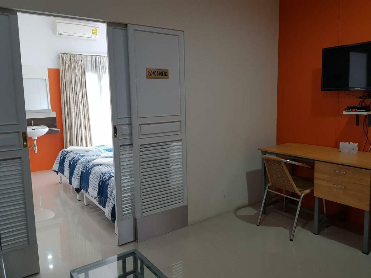Auberge de jeunesse Buorana à Chonburi Extérieur photo