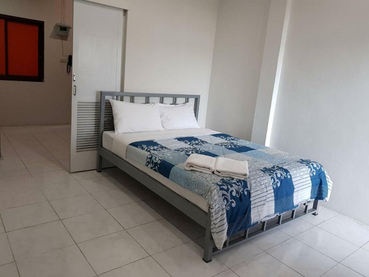 Auberge de jeunesse Buorana à Chonburi Extérieur photo